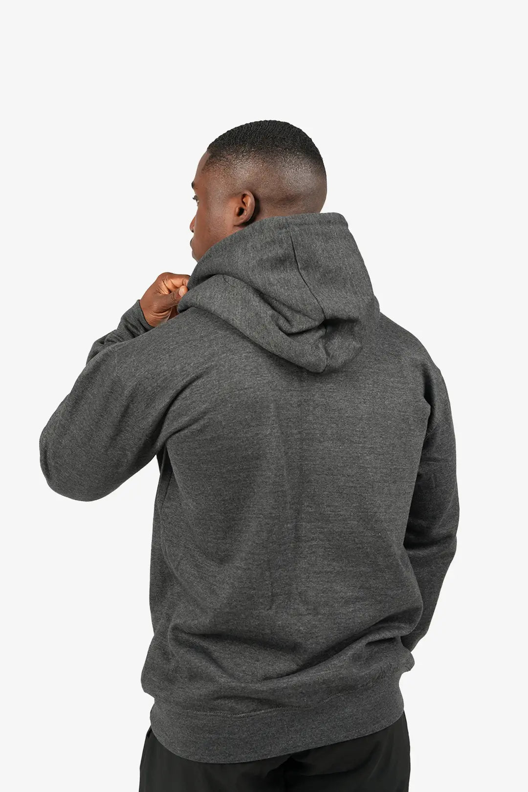 CLASSIC ESSENTIAL HOODIE